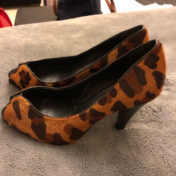 New shoes - Picture 2 of 3